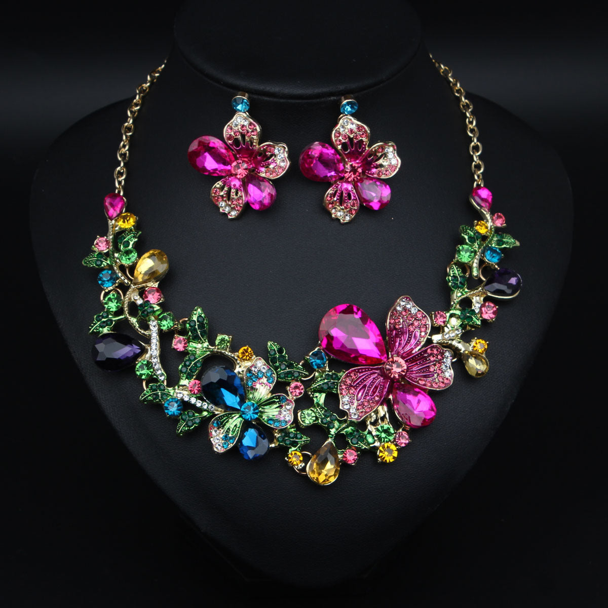 Elegant Flor Bold Statement Necklace Earrings Set