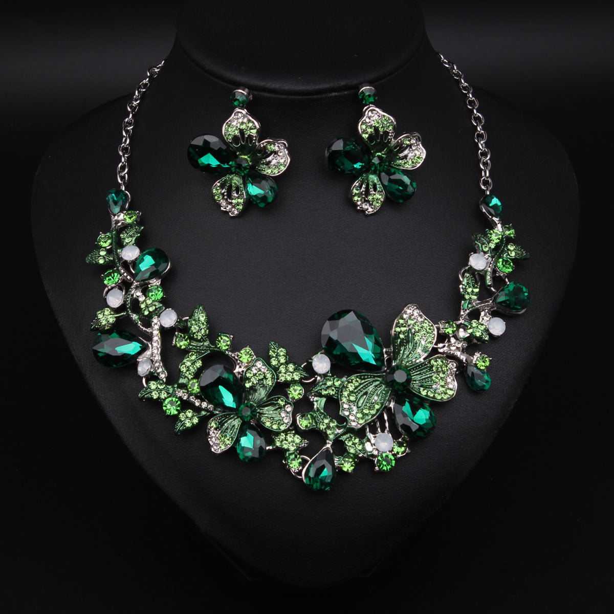 Elegant Flor Bold Statement Necklace Earrings Set