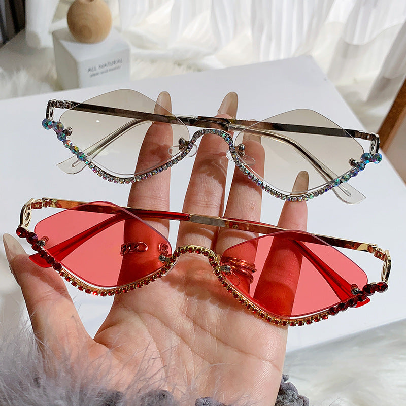 Diamond Shaped Design Sunglasses with UV Protection
