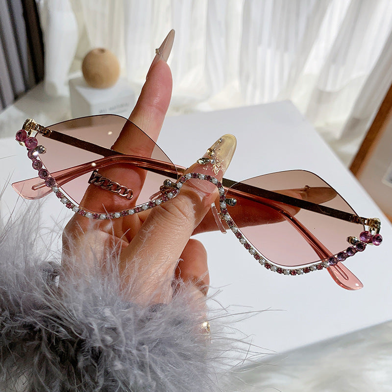 Diamond Shaped Design Sunglasses with UV Protection