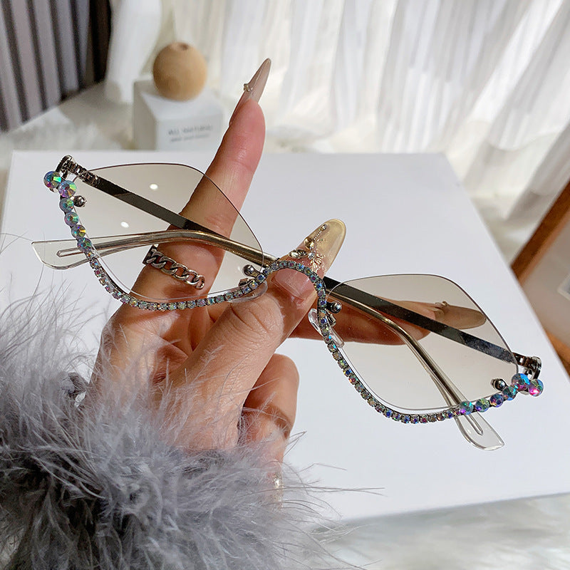 Diamond Shaped Design Sunglasses with UV Protection