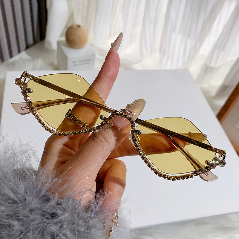 Diamond Shaped Design Sunglasses with UV Protection