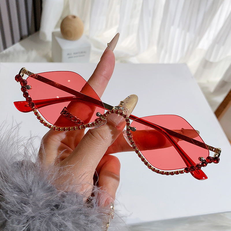 Diamond Shaped Design Sunglasses with UV Protection