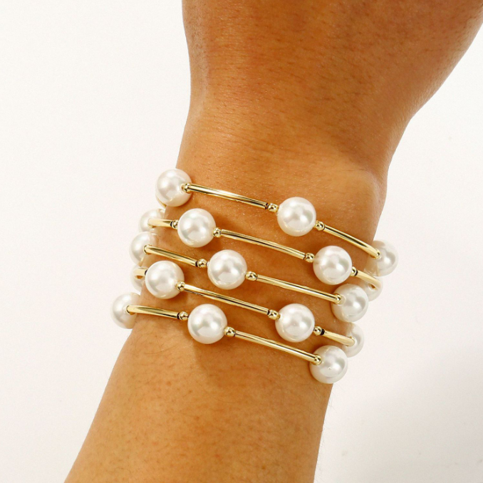 Vintage Faux Pearl Bangle Bracelet