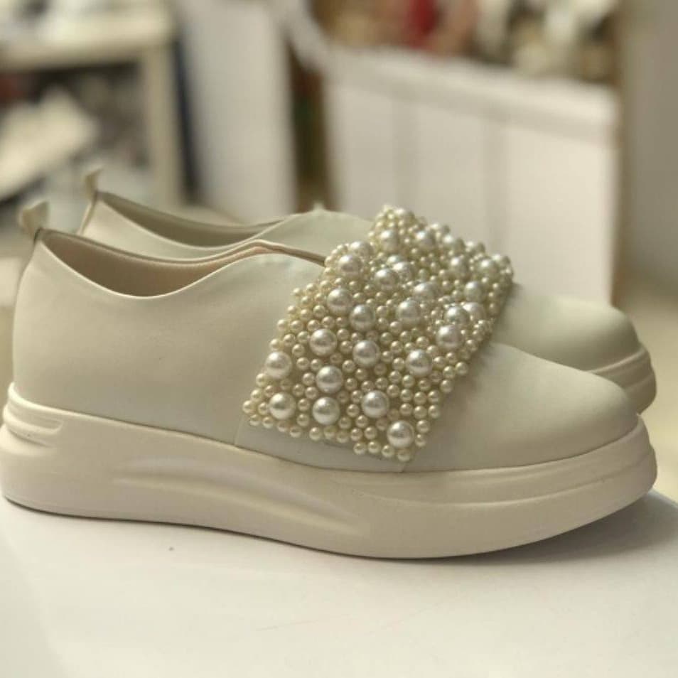 Dazzle Pearl Comfy Shoes