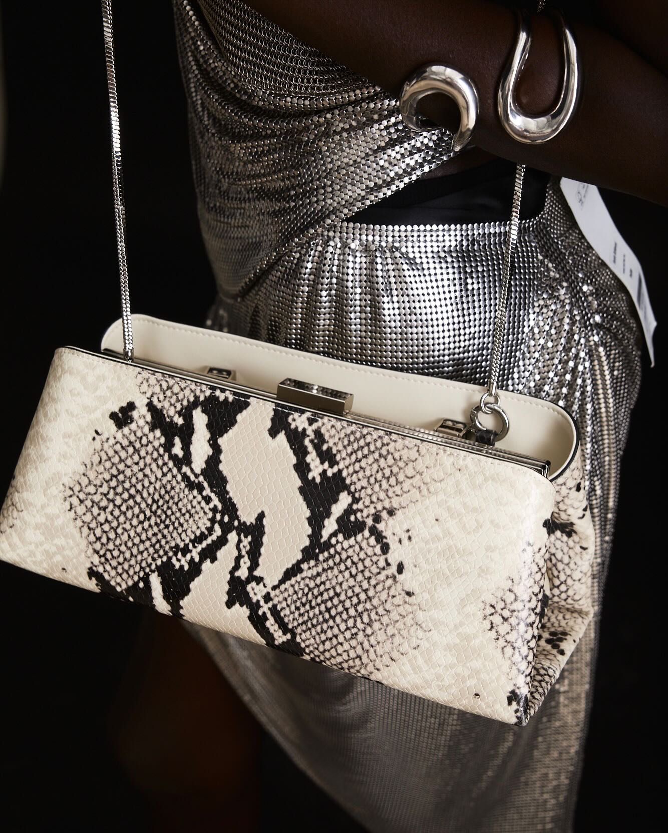 Interchangeable-Strap Clutch