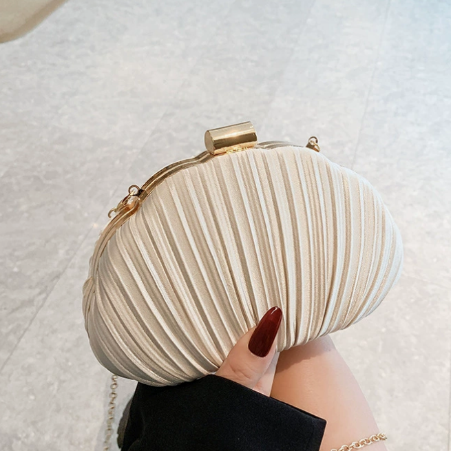 Chill Shell Clutch