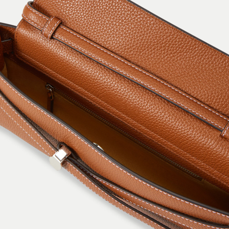 Chic Clutch