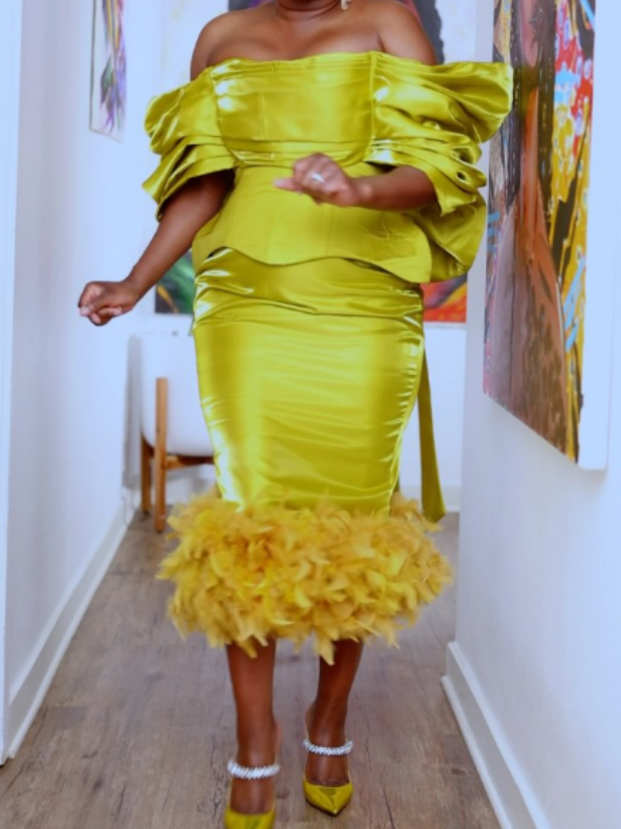 Chic Corset Feather Skirt Set