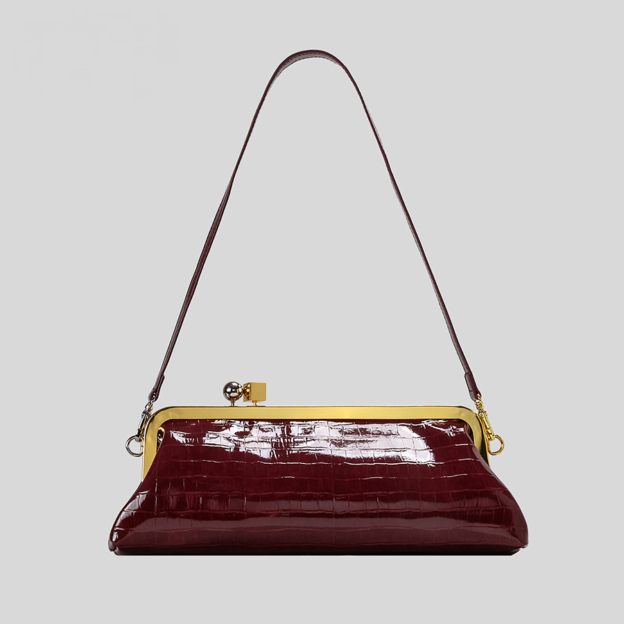 Chic Salon Clutch