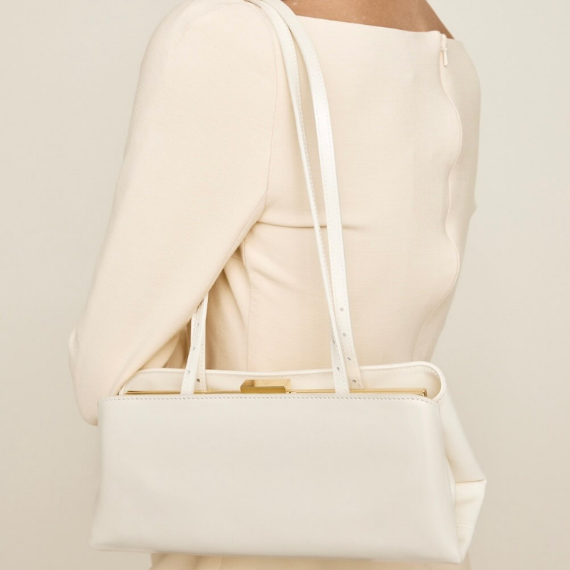 Interchangeable-Strap Clutch