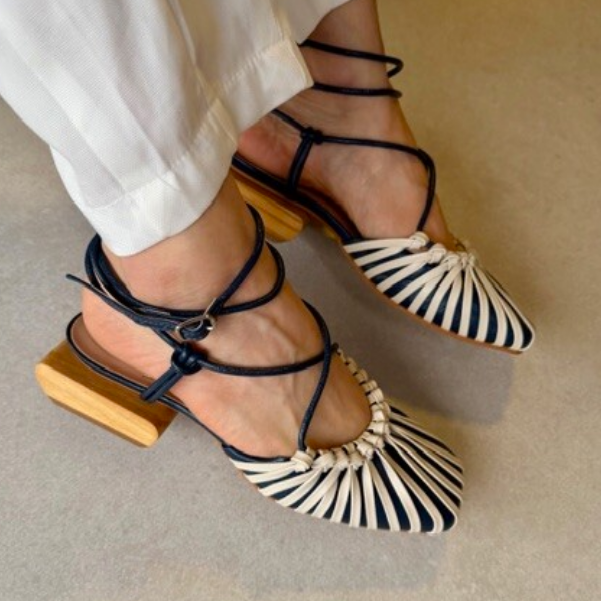 Flat Wood Sole Lace-Up Sandals – Noise-Free & Cushioned