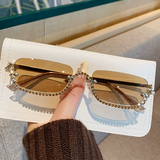 Diamond Shaped Design Sunglasses with UV Protection