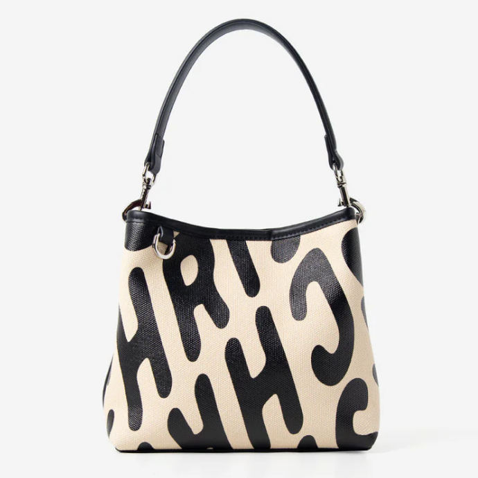 The Simple Shoulder Bag