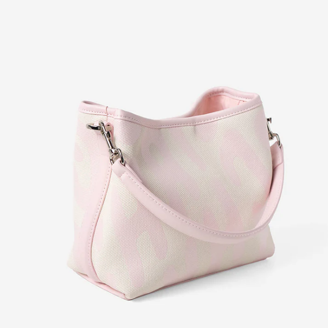 The Simple Shoulder Bag