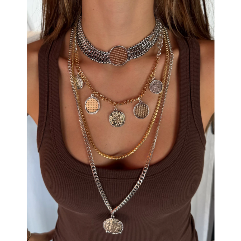 Chic Set Of 4 Necklace
