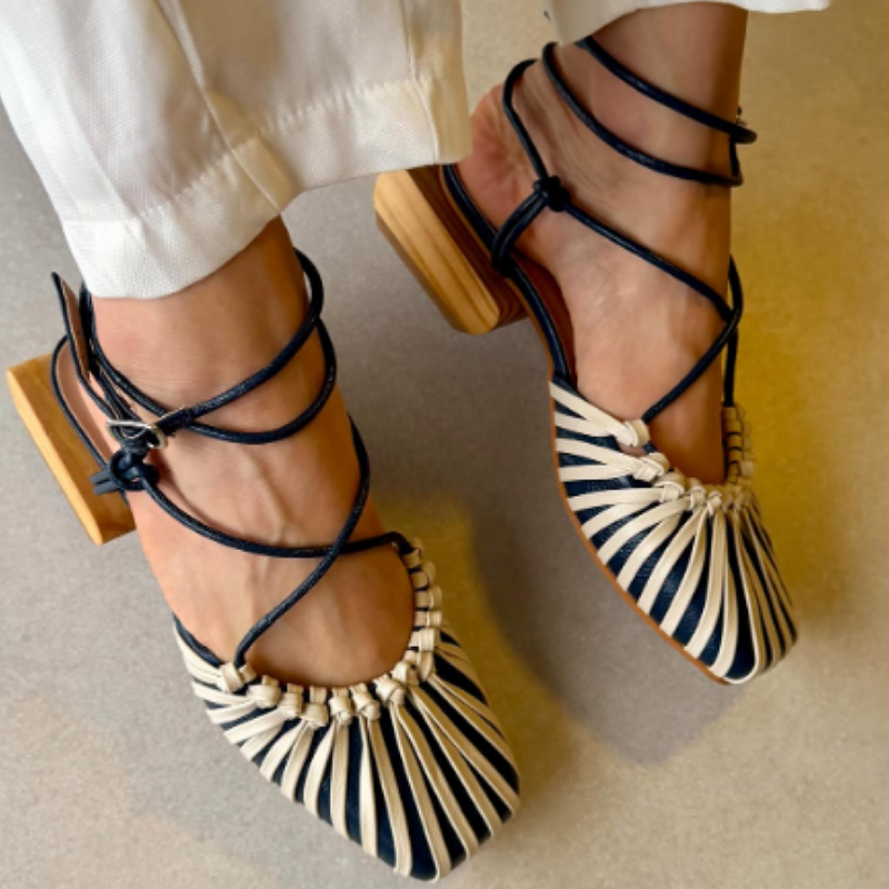 Flat Wood Sole Lace-Up Sandals – Noise-Free & Cushioned