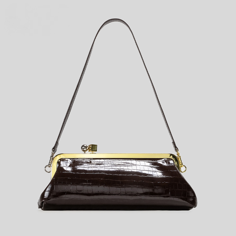 Chic Salon Clutch